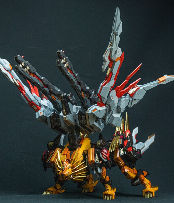 Flame Toys Kuro Kara Kuri Victory Leo Packaging Image  (3 of 4)